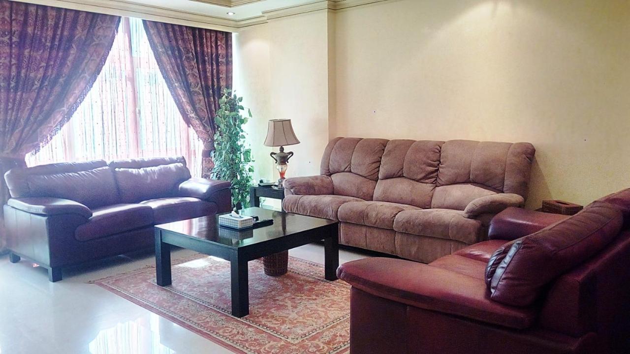 Zubara Plaza II Apartment มานามา ภายนอก รูปภาพ