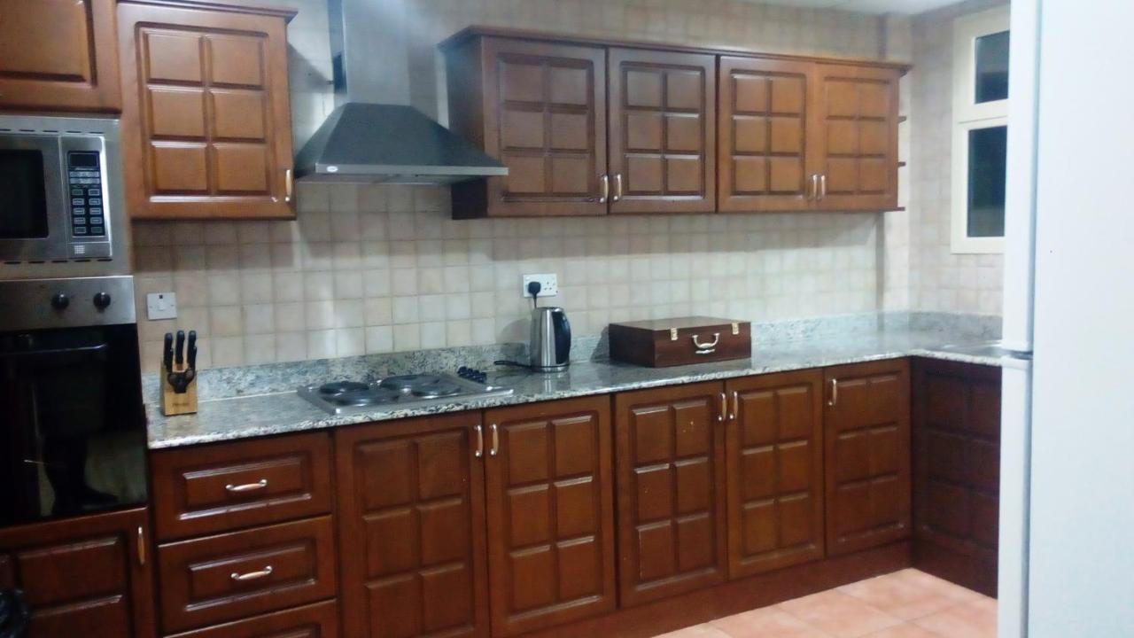 Zubara Plaza II Apartment มานามา ภายนอก รูปภาพ