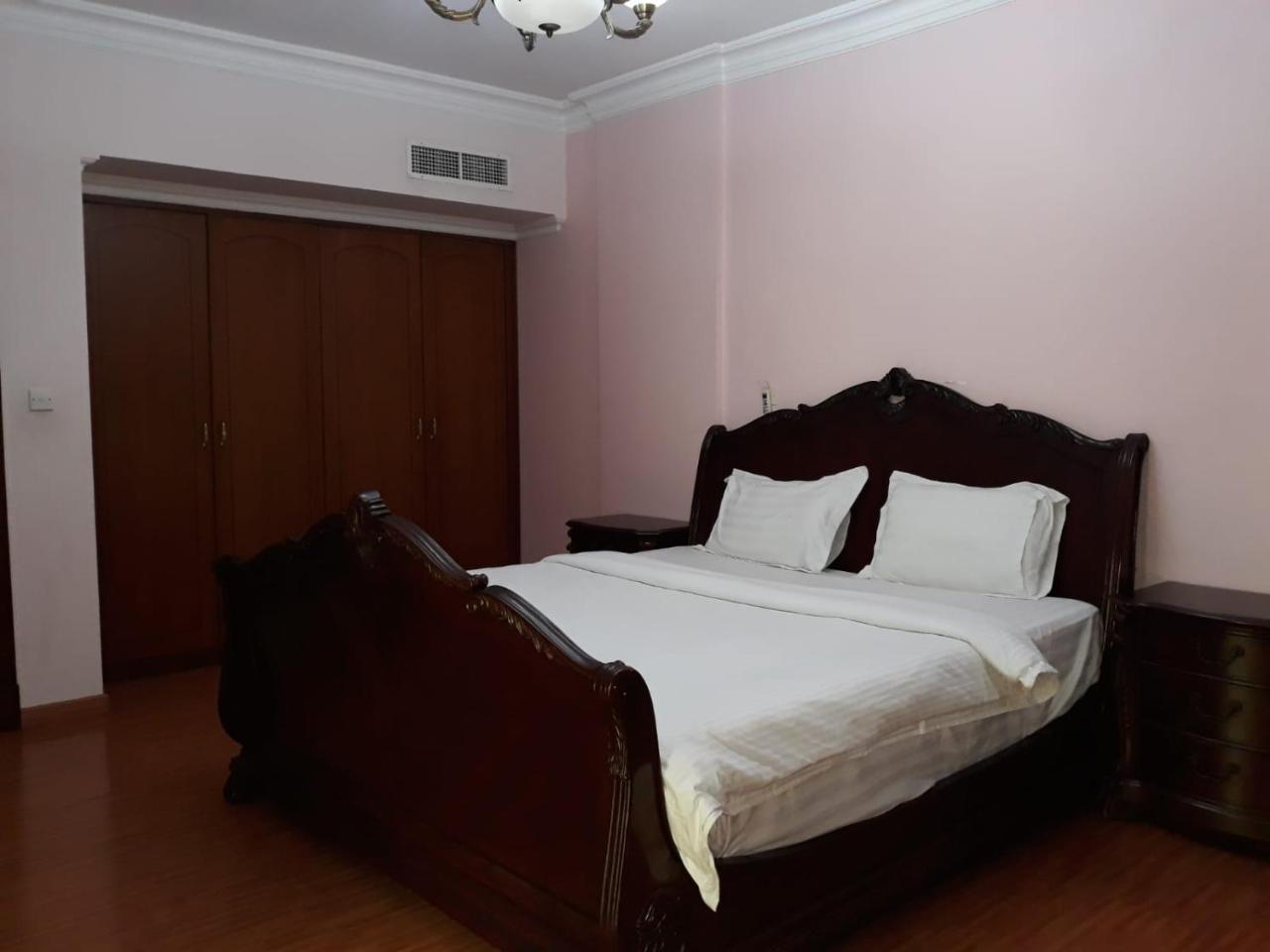 Zubara Plaza II Apartment มานามา ภายนอก รูปภาพ