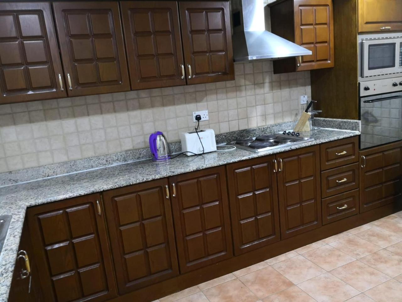 Zubara Plaza II Apartment มานามา ภายนอก รูปภาพ