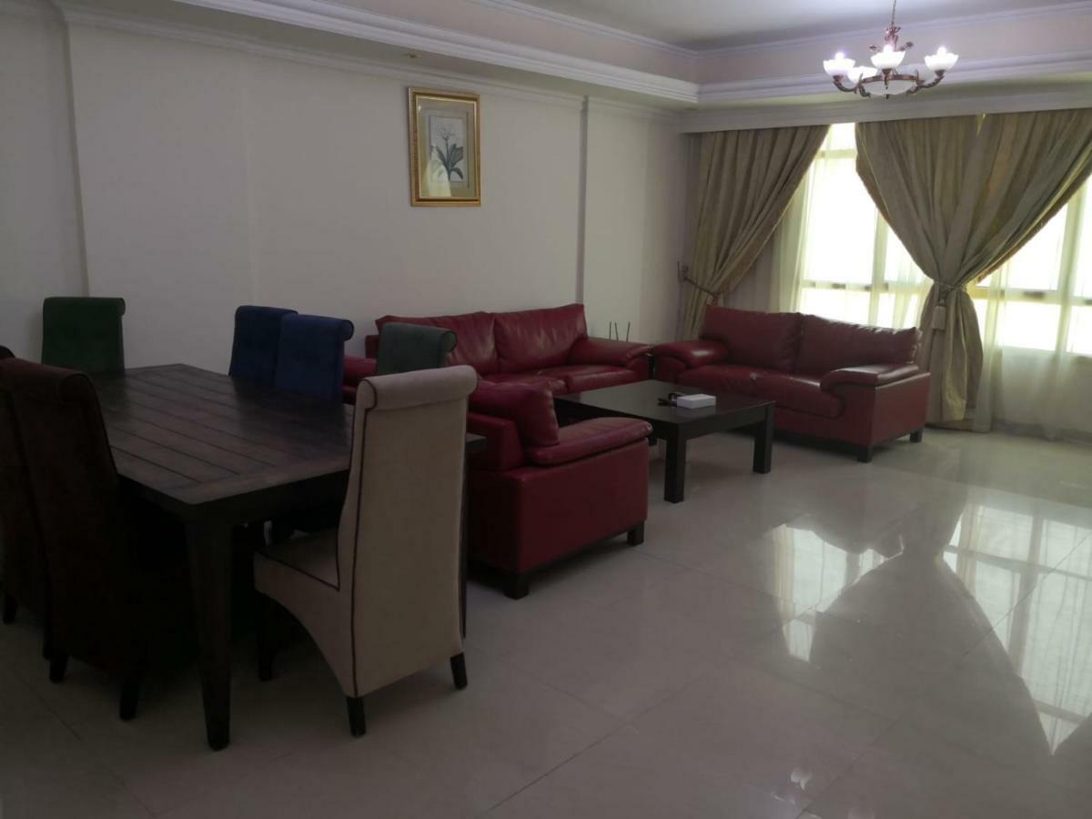 Zubara Plaza II Apartment มานามา ภายนอก รูปภาพ